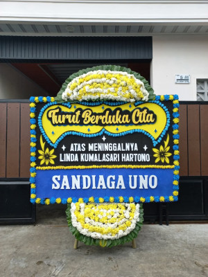 Papan Bunga Duka di Pangkalan Banteng
